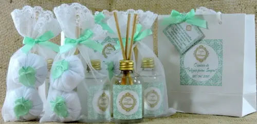 Lembrancinha de Casamento com Mini Difusor e 2 Sachês