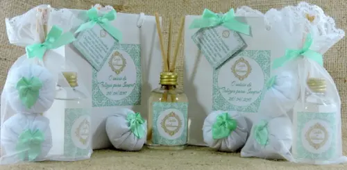 Lembrancinha de Casamento com Mini Difusor e 2 Sachês