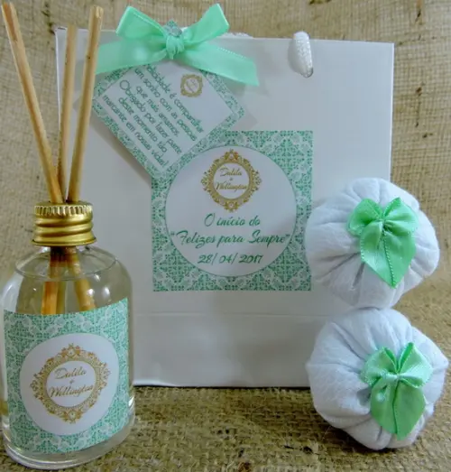 Lembrancinha de Casamento com Mini Difusor e 2 Sachês