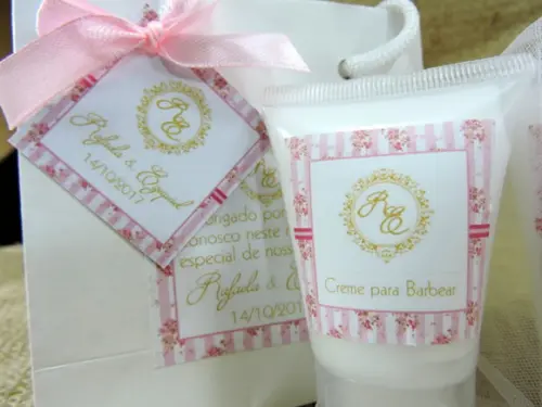 Lembrancinha de Casamento Hidratante na Organza e Sacolinha