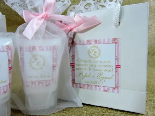 Lembrancinha de Casamento Hidratante na Organza e Sacolinha