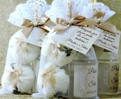 Lembrancinha de Casamento Mini Aromatizante e Dois Sachês