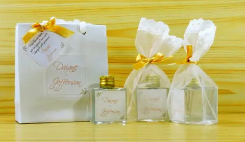 Lembrancinha de Casamento Mini Aromatizante Sacolinha Branca