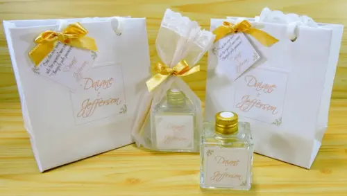 Lembrancinha de Casamento Mini Aromatizante Sacolinha Branca