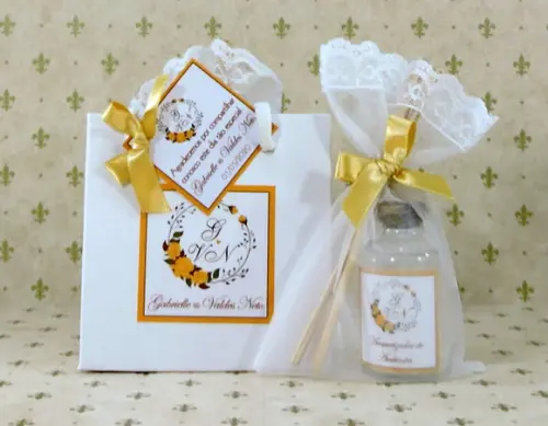 Lembrancinha de Casamento Mini Difusor na Sacolinha