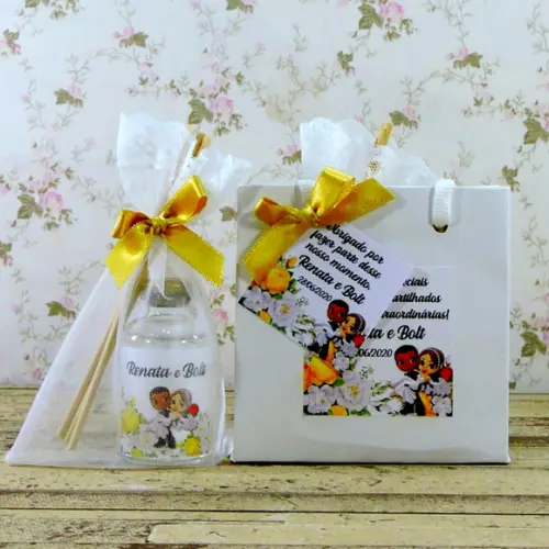 Lembrancinha de Casamento Mini Difusor na Sacolinha