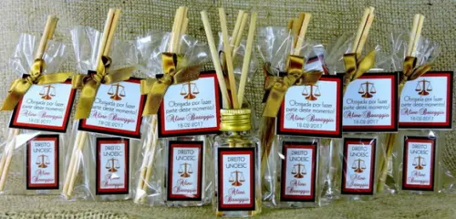 Lembrancinha de Formatura Mini Aromatizador 40 ml Pet