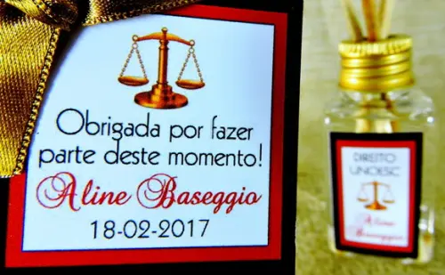 Lembrancinha de Formatura Mini Aromatizador 40 ml Pet