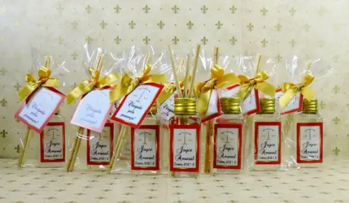 Lembrancinha de Formatura Mini Aromatizador Difusor Varetas