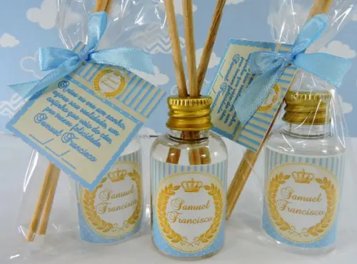 Lembrancinha de Maternidade Mini Aromatizador Coroa Dourada