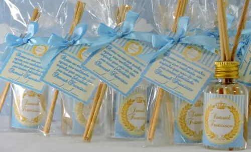 Lembrancinha de Maternidade Mini Aromatizador Coroa Dourada