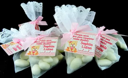 Lembrancinha de Nascimento Amêndoas na Organza Ursinha