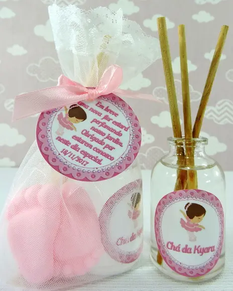 Lembrancinha de Nascimento Aromatizador e Pézinho na Organza