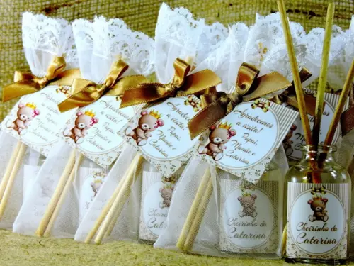 Lembrancinha de Nascimento Mini Aromatizador na Organza