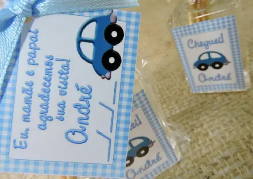 Lembrancinha de Nascimento Mini Aromatizante Carrinho