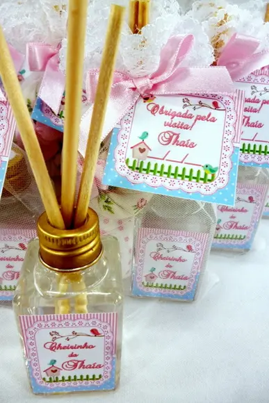 Lembrancinha de Nascimento Mini Difusor com Sachê Passarinho