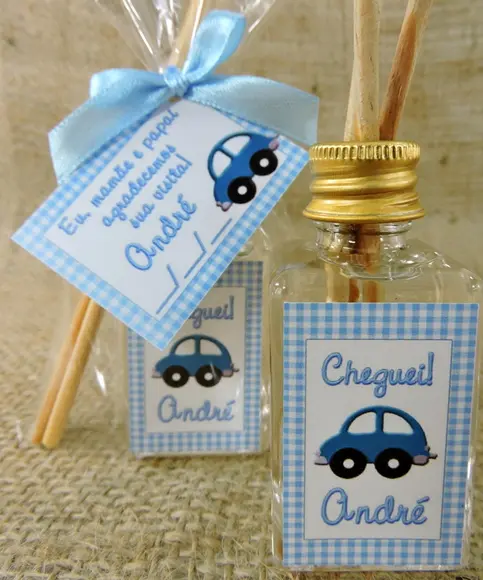 Lembrancinha de Nascimento Mini Aromatizante Carrinho