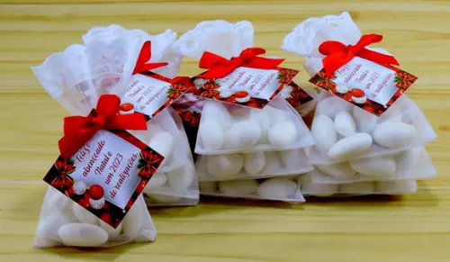Lembrancinha de Natal Amêndoas da Sorte Saquinho Organza