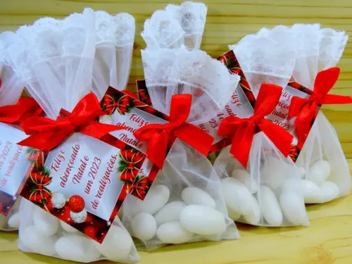 Lembrancinha de Natal Amêndoas da Sorte Saquinho Organza