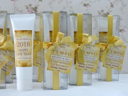 Lembrancinha de Natal Creme Hidratante na Bisnaga de 50 ml