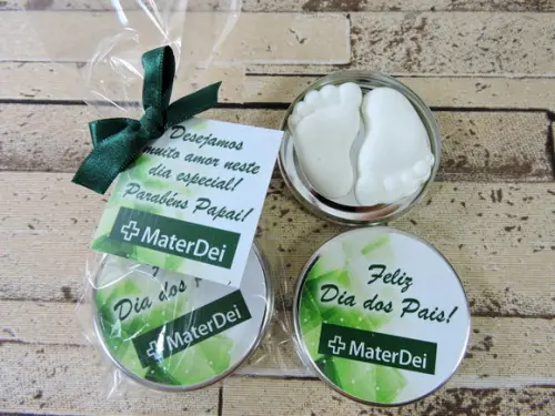 Lembrancinha Dia dos Pais Latinha com Pézinho