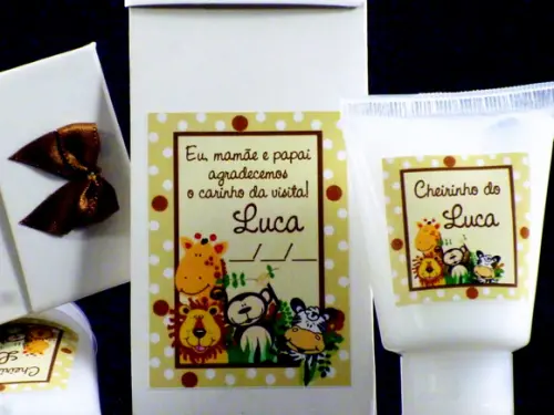 Lembrancinha Hidratante Caixinha Safári