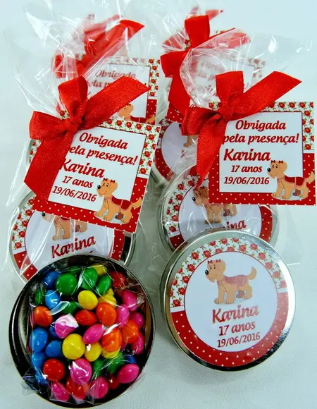 Lembrancinha Latinhas com Confeito de Chocolate