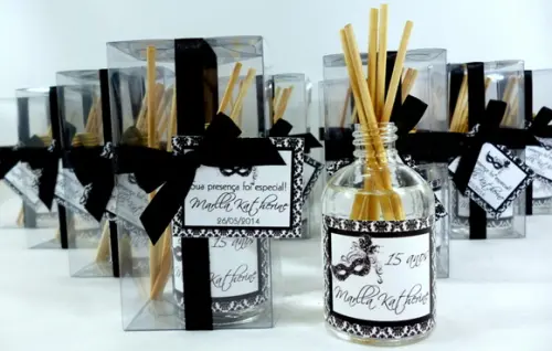 Lembrancinha Mini Aromatizador 15 Anos