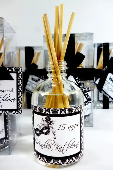 Lembrancinha Mini Aromatizador 15 Anos