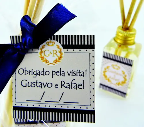 Lembrancinha Mini Aromatizador Gêmeos Coroa