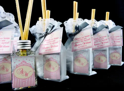 Lembrancinha Mini Aromatizante e Sachê