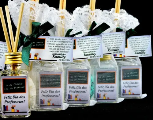 Lembrancinha Mini Aromatizante e Sachê Professora