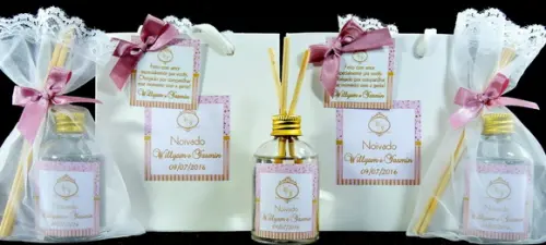Lembrancinha Mini Aromatizante Noivado Casamento