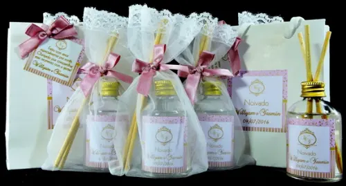 Lembrancinha Mini Aromatizante Noivado Casamento