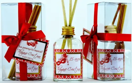 Lembrancinha Mini Difusor de Debutante