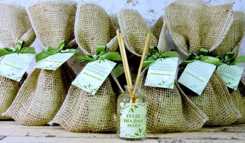 Lembrancinha Mini Difusor na Juta - Casamento Rústico
