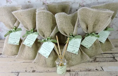 Lembrancinha Mini Difusor na Juta - Casamento Rústico