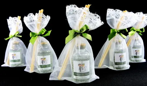 Lembrancinha Mini Difusor na Organza