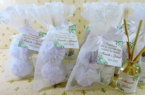 Lembrancinha Mini Difusor Varetas Casamento Dois Sachês