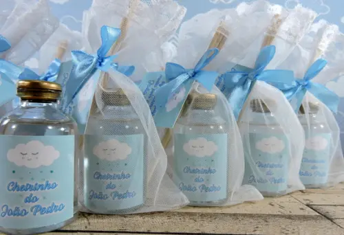 Lembrancinha Nascimento Mini Aromatizador na Organza Nuvem