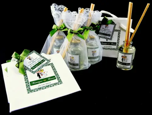 Lembrancinha Noivinhos Mini Aromatizante