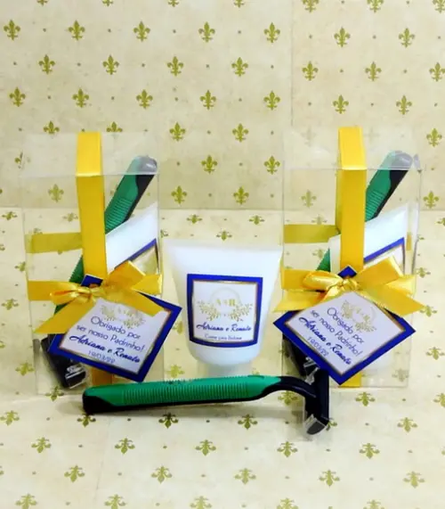 Lembrancinha para Padrinhos Kit Barbear de Casamento
