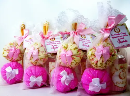 Mini Aromatizador e Dois Sachês Coroa