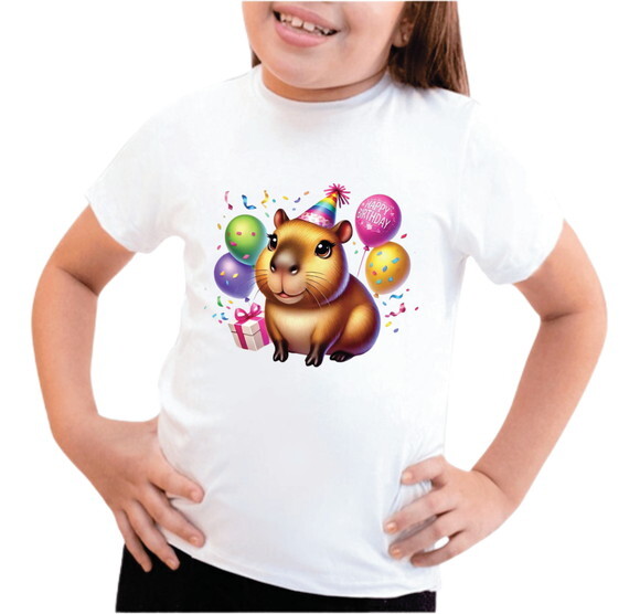 Camiseta Temática Capivara com Balões Colocamos Nome