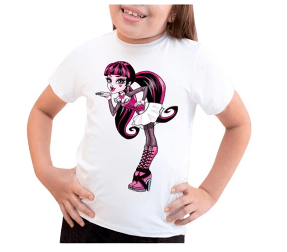 Camiseta Aniversario Tema Monster High