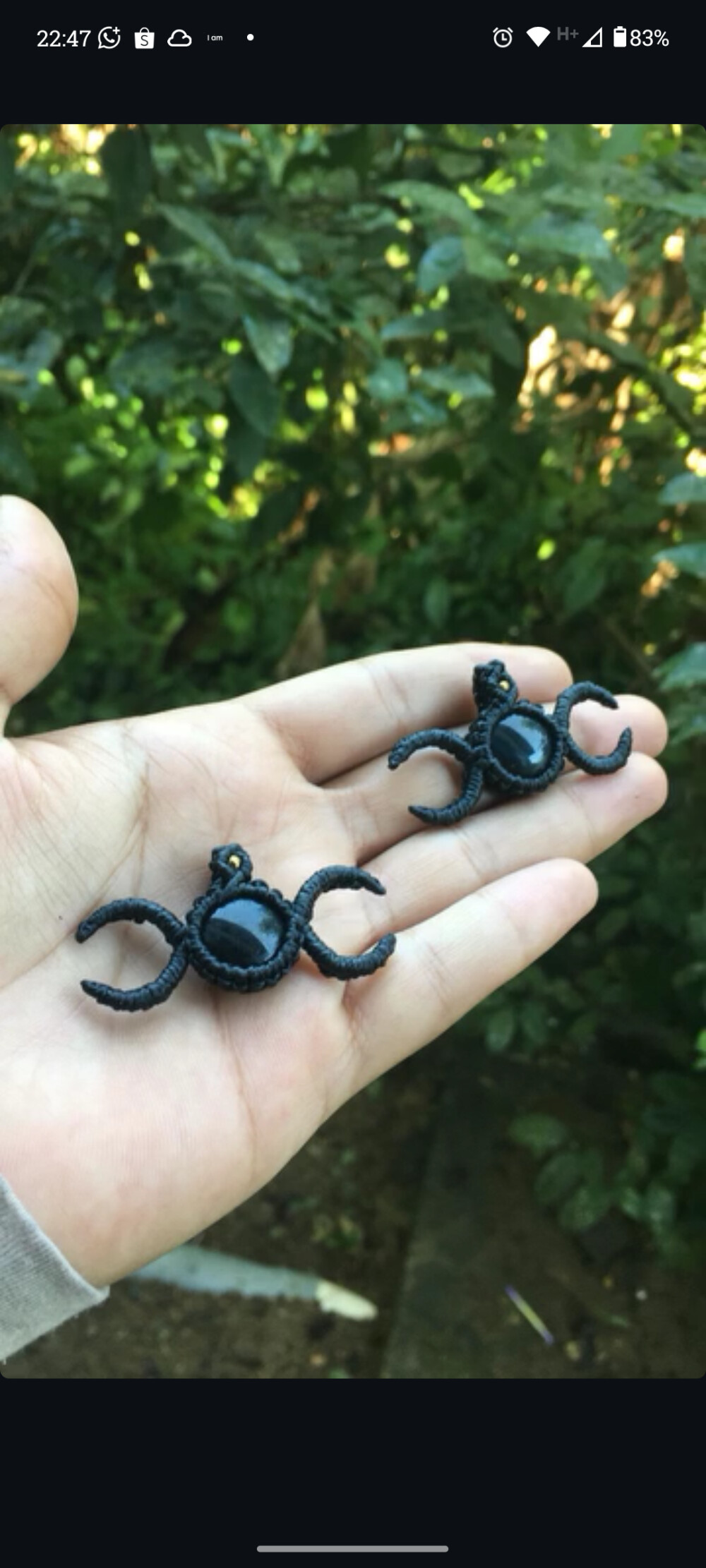 Colar em macrame tríplice lua 🌙 com pedra obsidiana preta - c