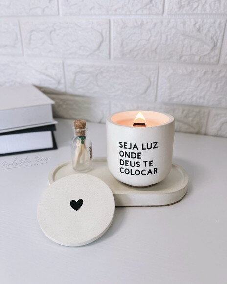 Kit Vela Aromática com Bandeja Frase Seja Luz