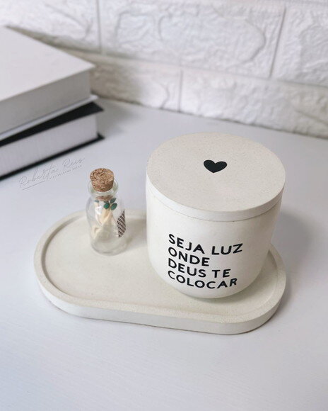 Kit Vela Aromática com Bandeja Frase Seja Luz