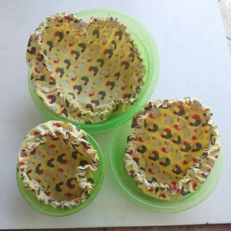 Kit com 3 Cobre Alimentos em Tecido (Sem as bacias)