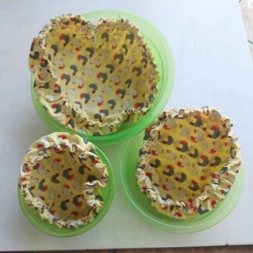 Kit com 3 Cobre Alimentos em Tecido (Sem as bacias)